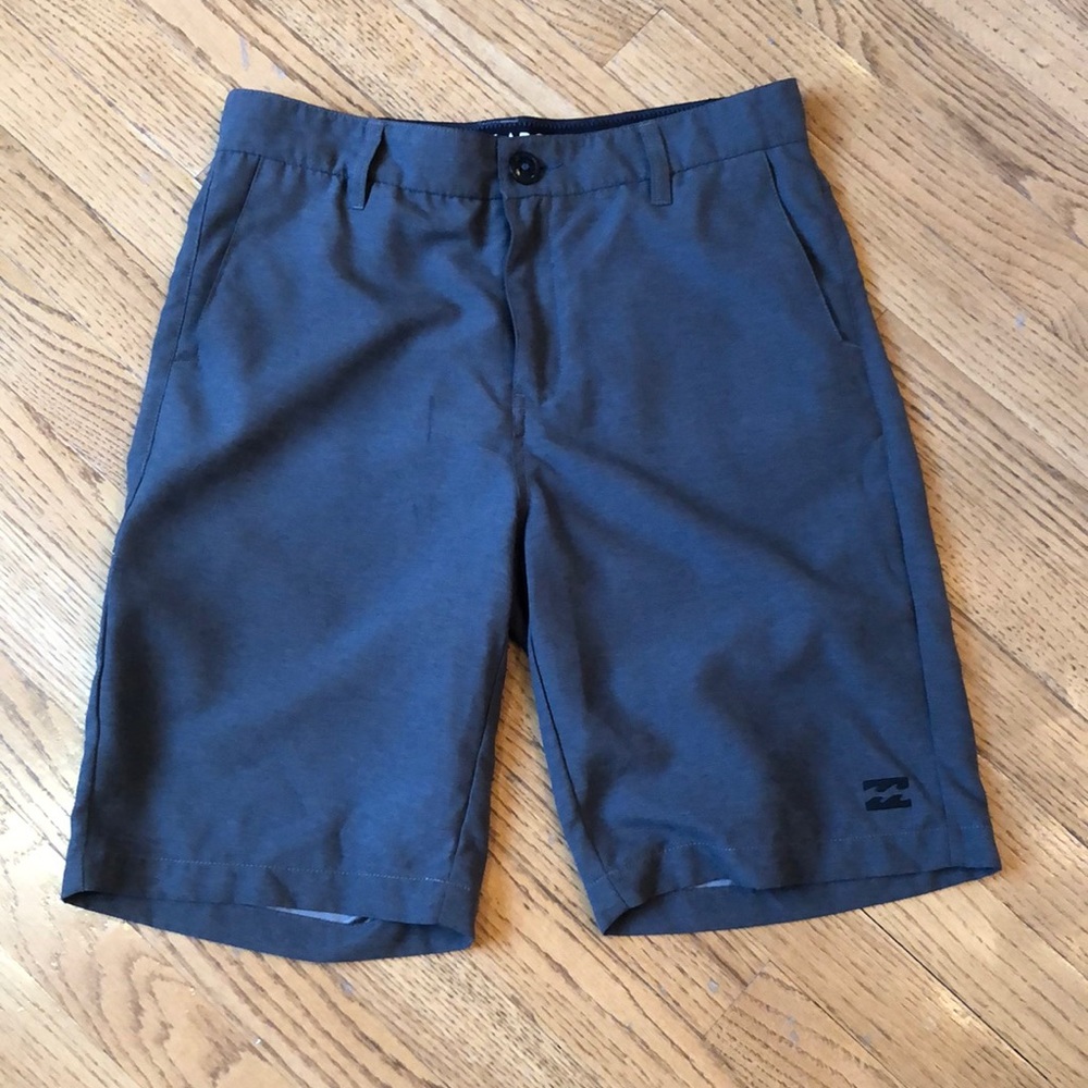 Billabong Shorts Gray Size 28